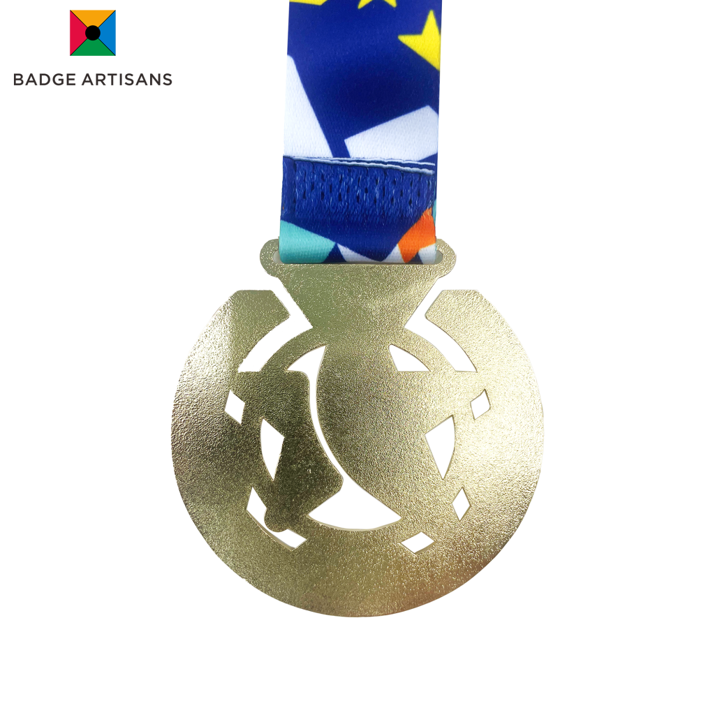 custom engraved powerlifting medal back design