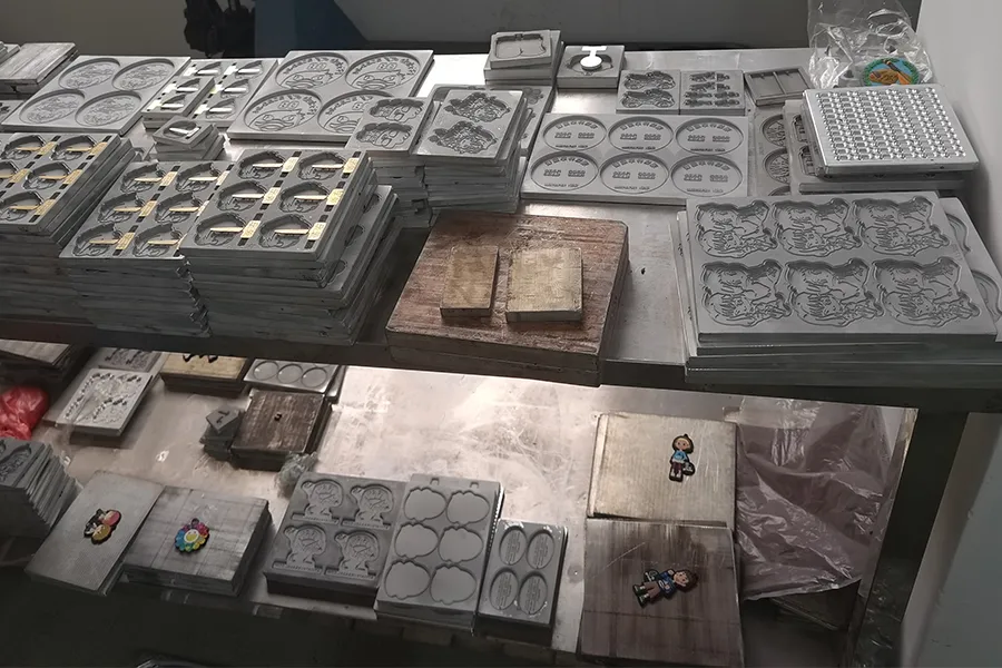 Custom-Medals-Mold-Room